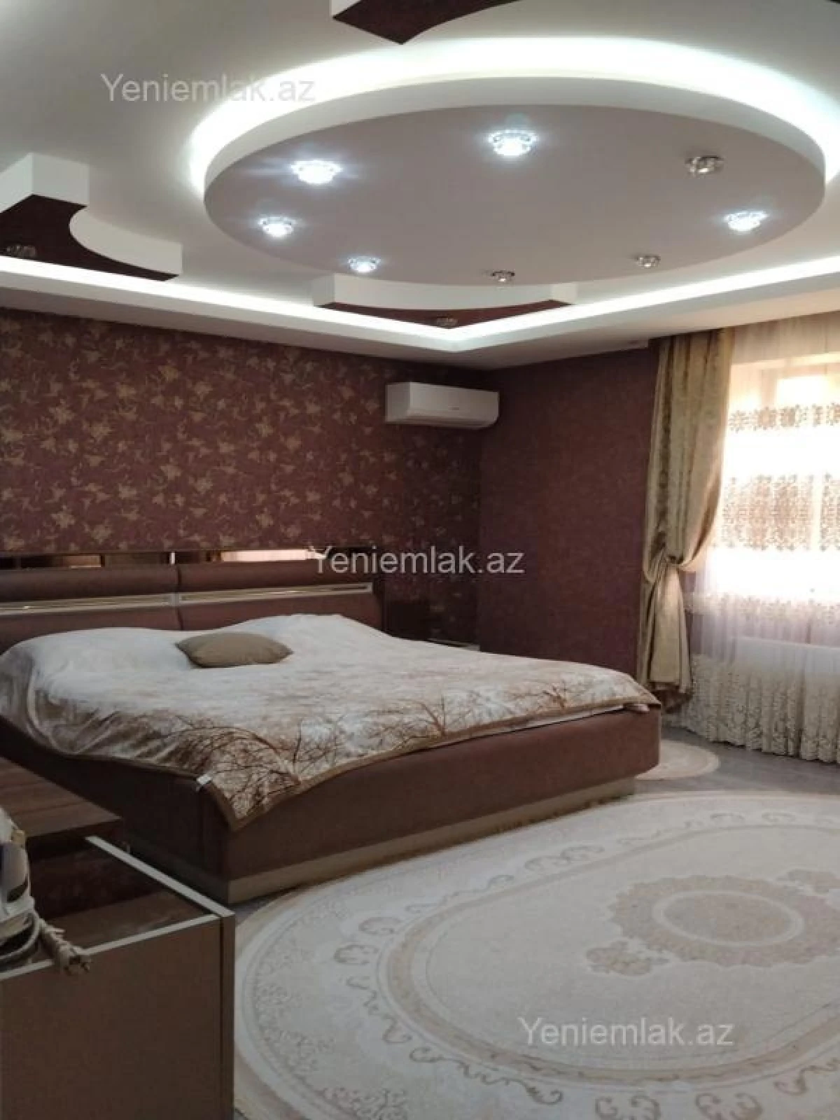 Satılır 5 otaqlı həyət evi 415 m²