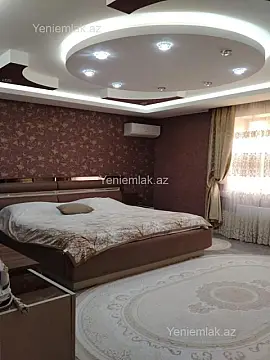 Satılır 5 otaqlı həyət evi 415 m²