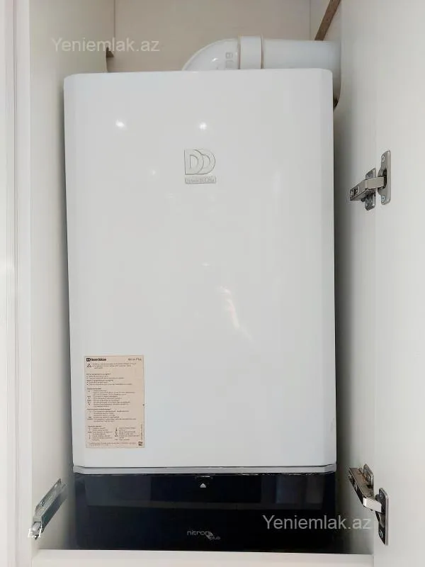 Satılır 3 otaqlı köhnə tikili 75 m²