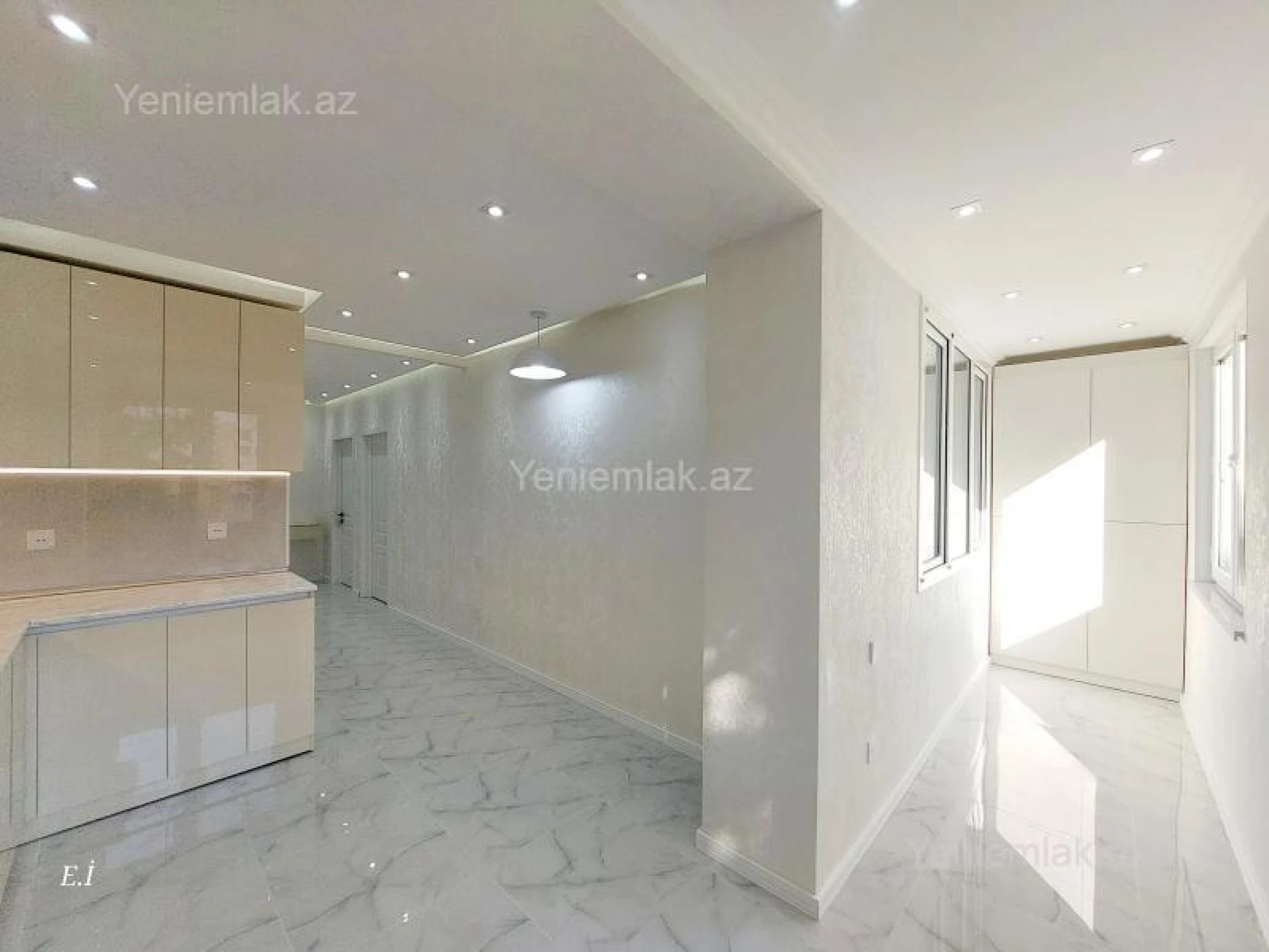 Satılır 3 otaqlı köhnə tikili 75 m²