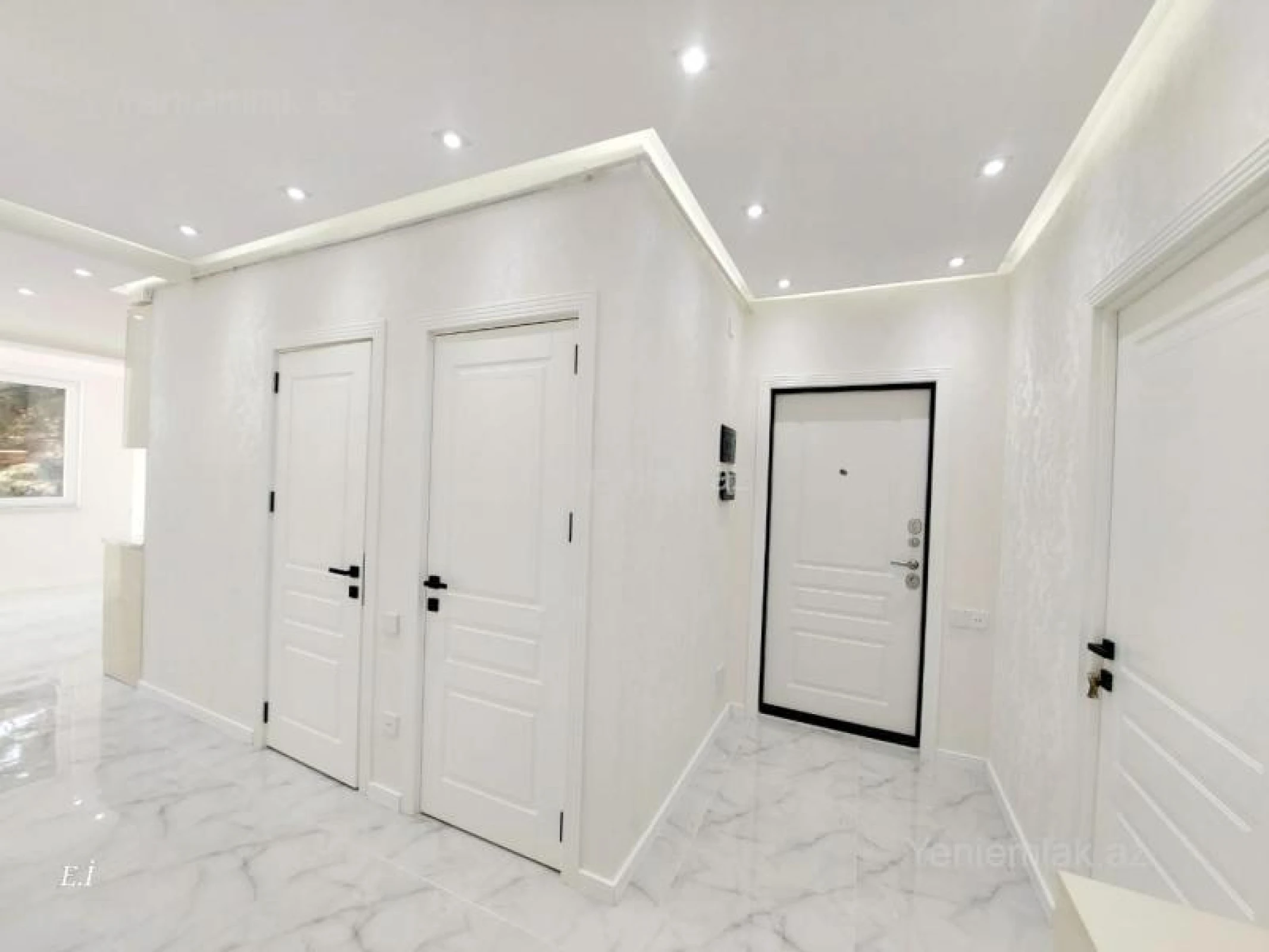 Satılır 3 otaqlı köhnə tikili 78 m²