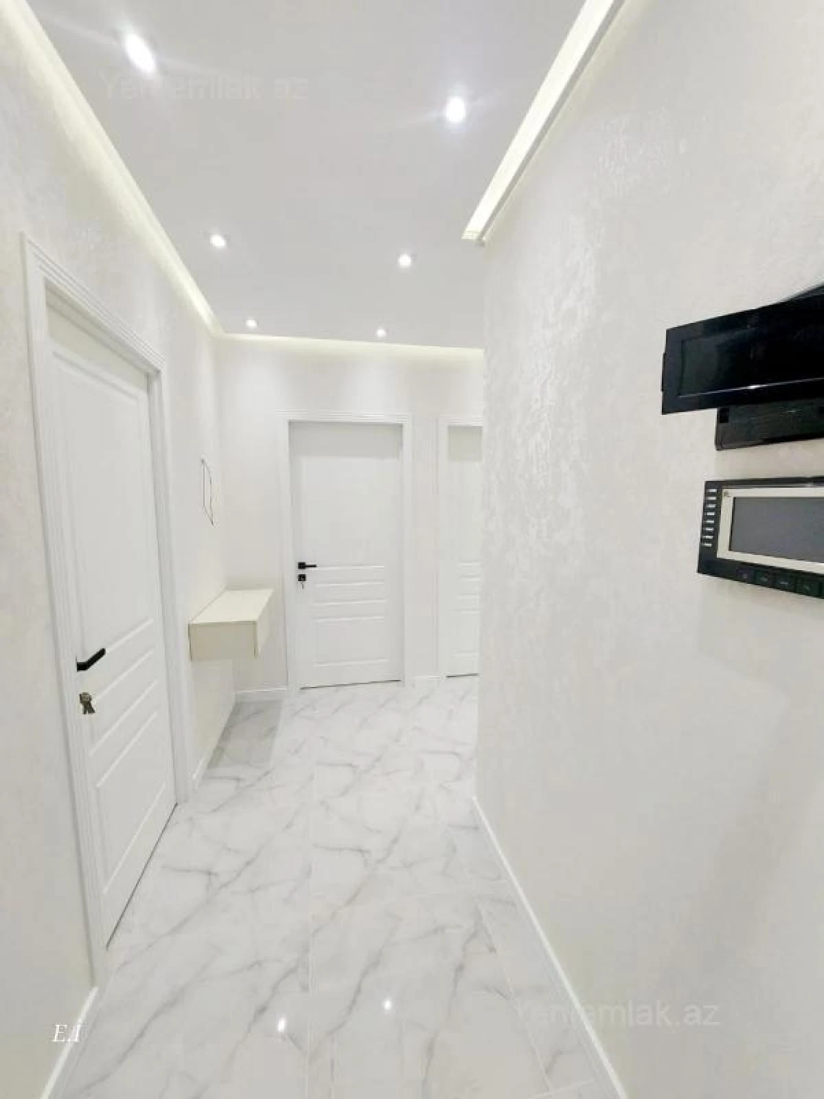 Satılır 3 otaqlı köhnə tikili 78 m²