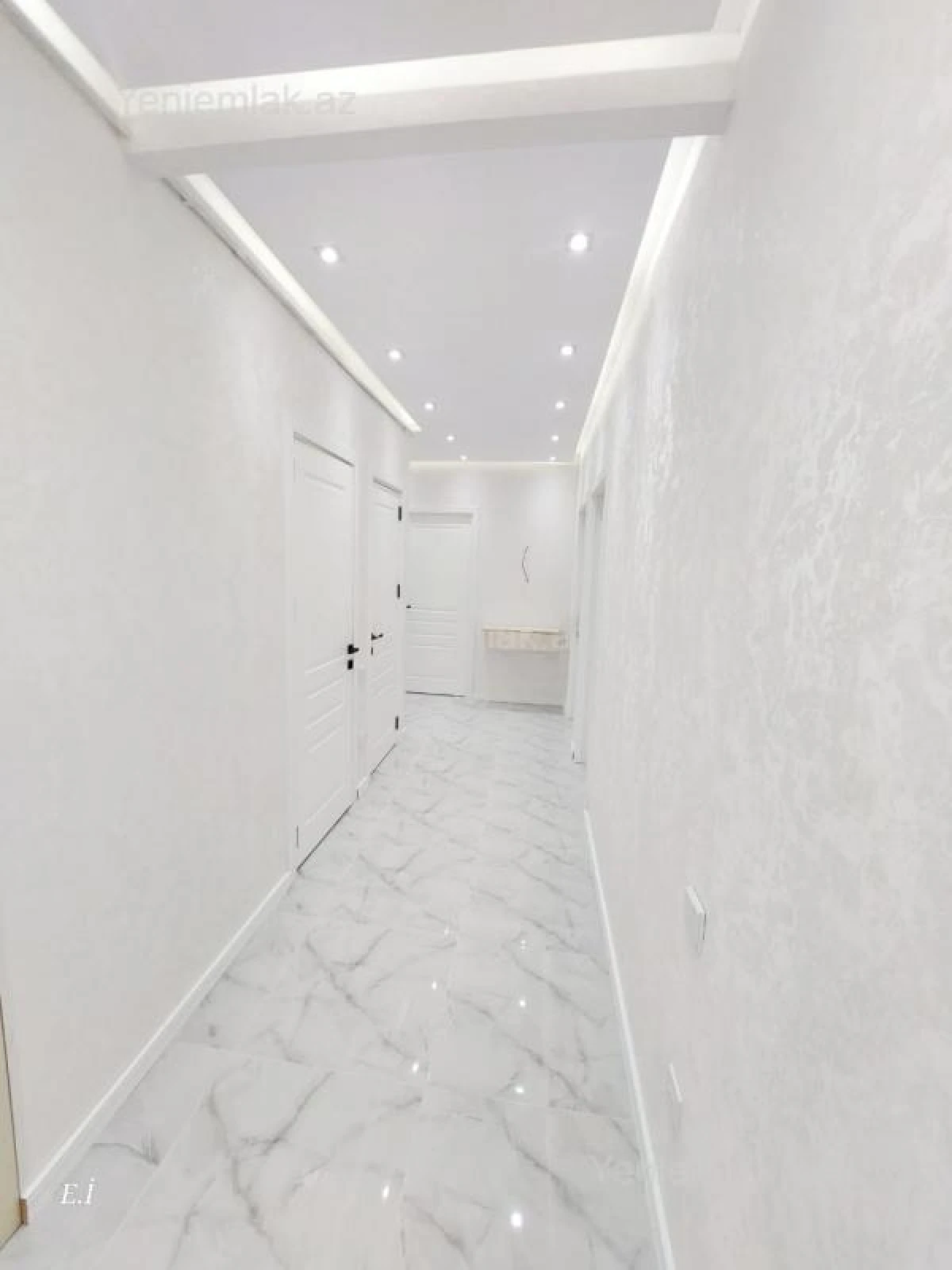 Satılır 3 otaqlı köhnə tikili 78 m²
