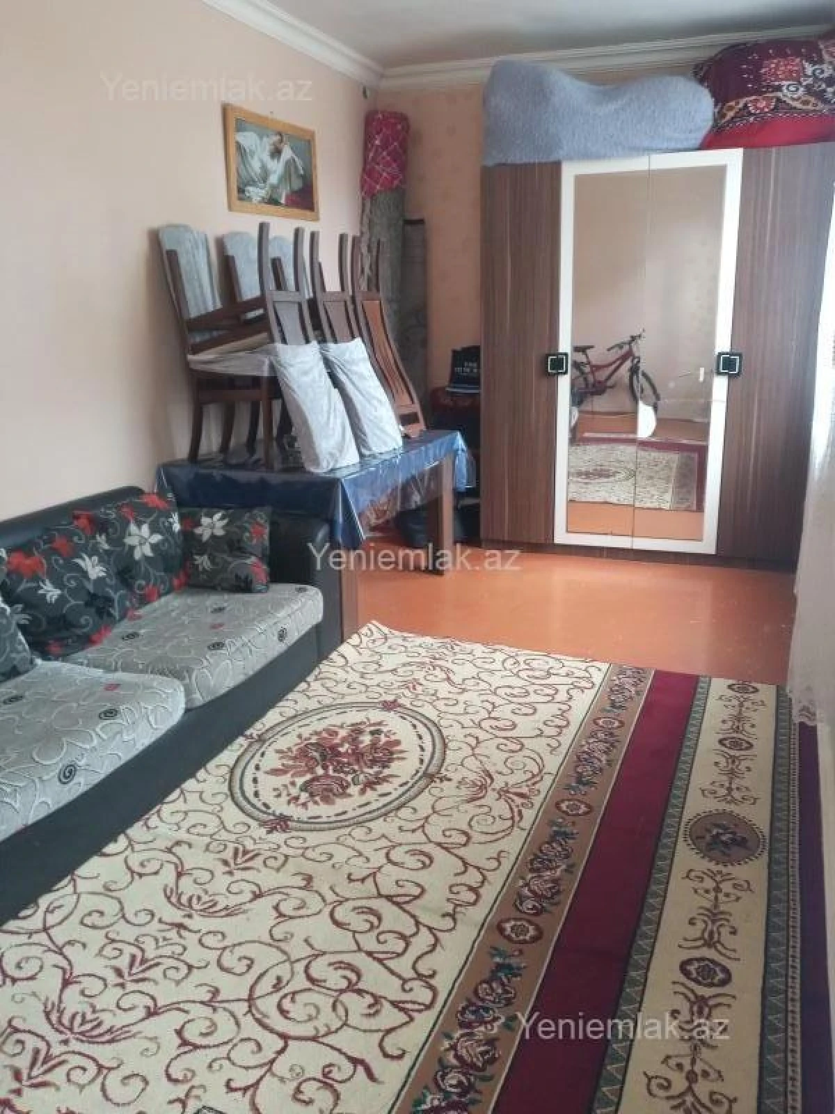 Satılır 2 otaqlı köhnə tikili 125 m²