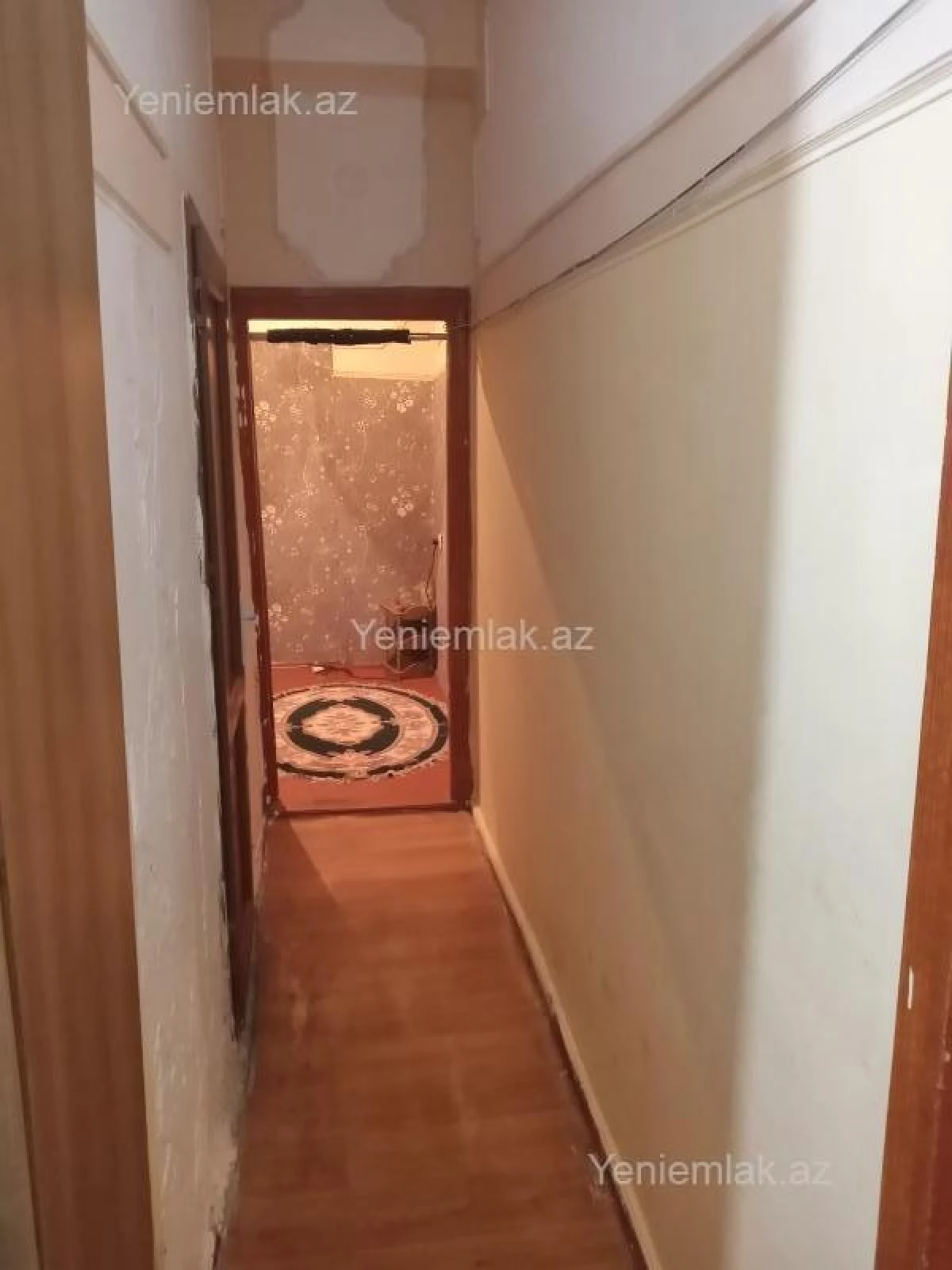 Satılır 2 otaqlı köhnə tikili 125 m²