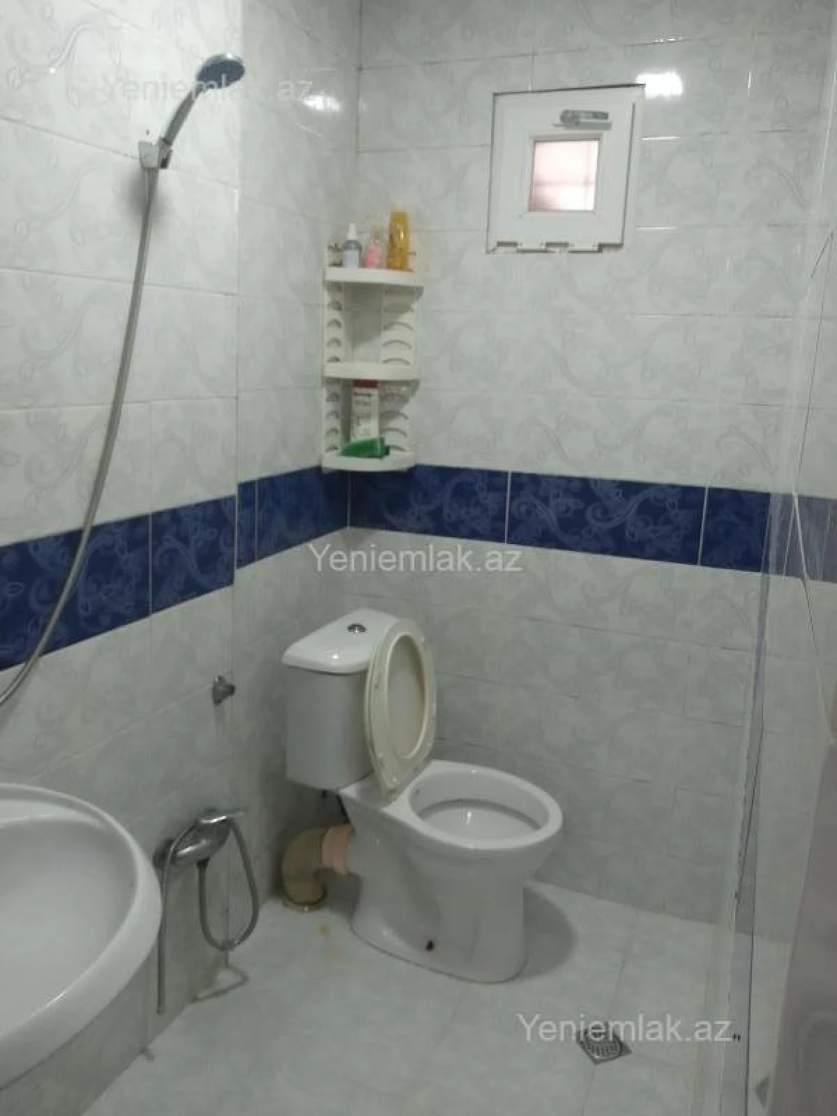 Satılır 2 otaqlı köhnə tikili 125 m²