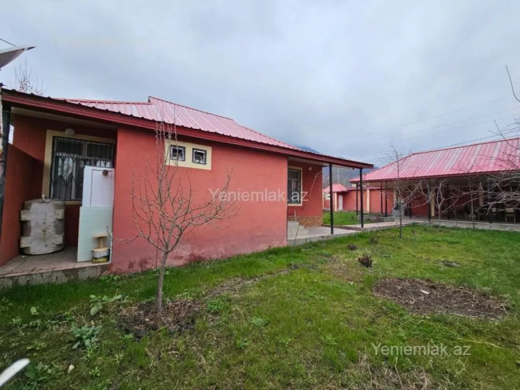 Satılır 4 otaqlı həyət evi 120 m²