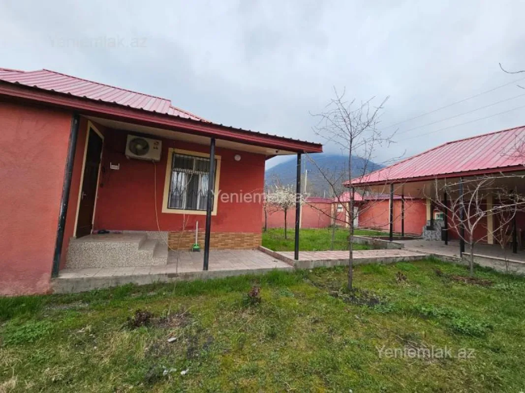 Satılır 4 otaqlı həyət evi 120 m²