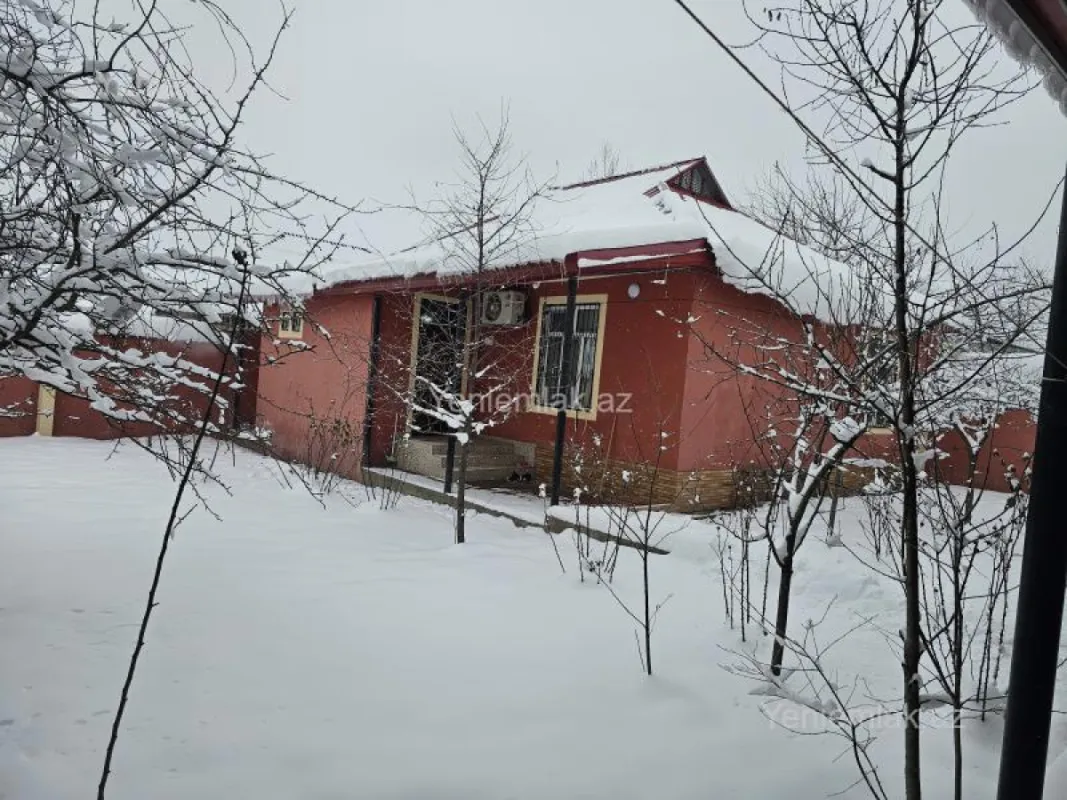 Satılır 4 otaqlı həyət evi 120 m²