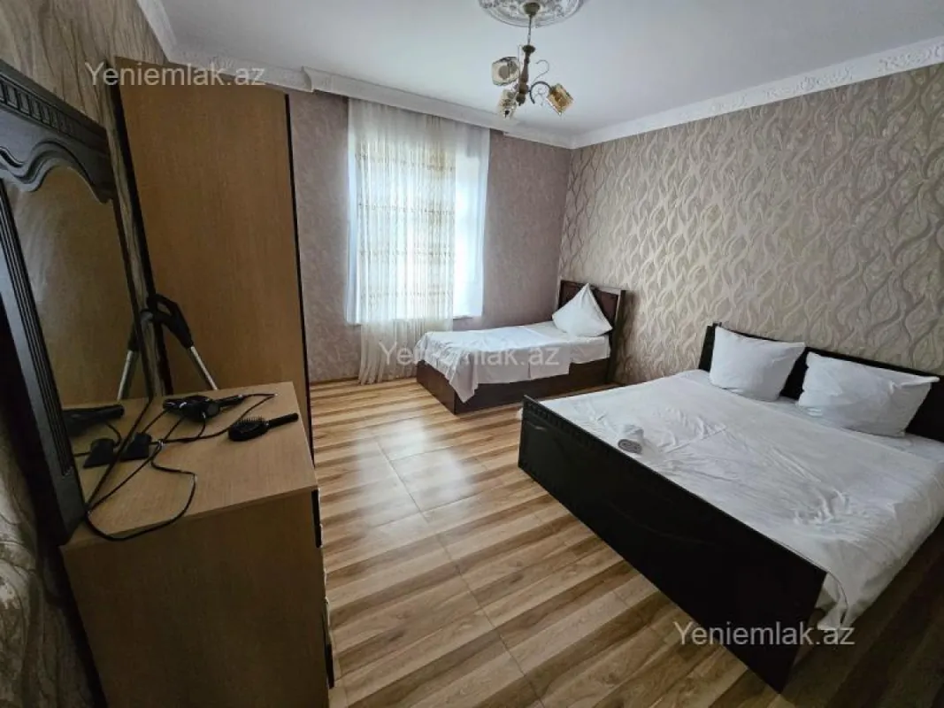 Satılır 4 otaqlı həyət evi 120 m²