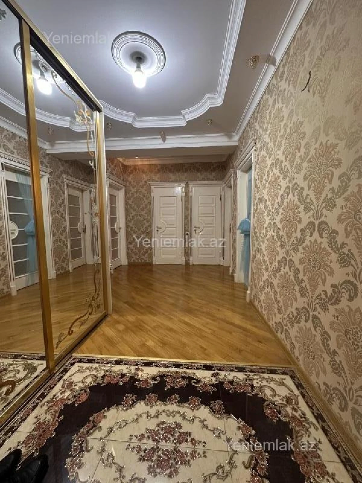 Satılır 3 otaqlı yeni tikili 120 m²