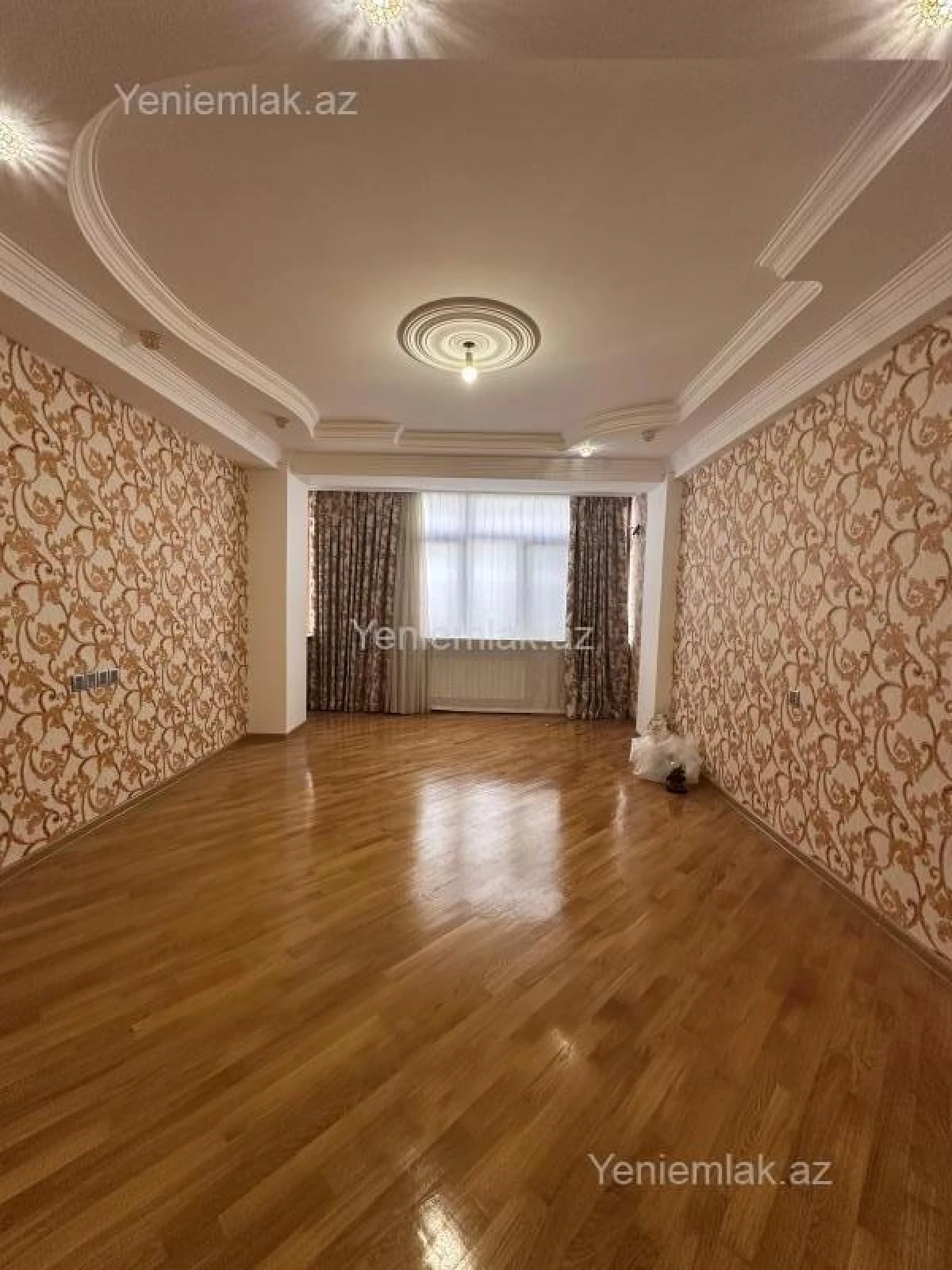 Satılır 3 otaqlı yeni tikili 120 m²
