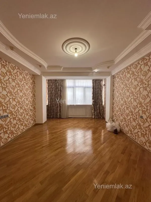 Satılır 3 otaqlı yeni tikili 120 m²