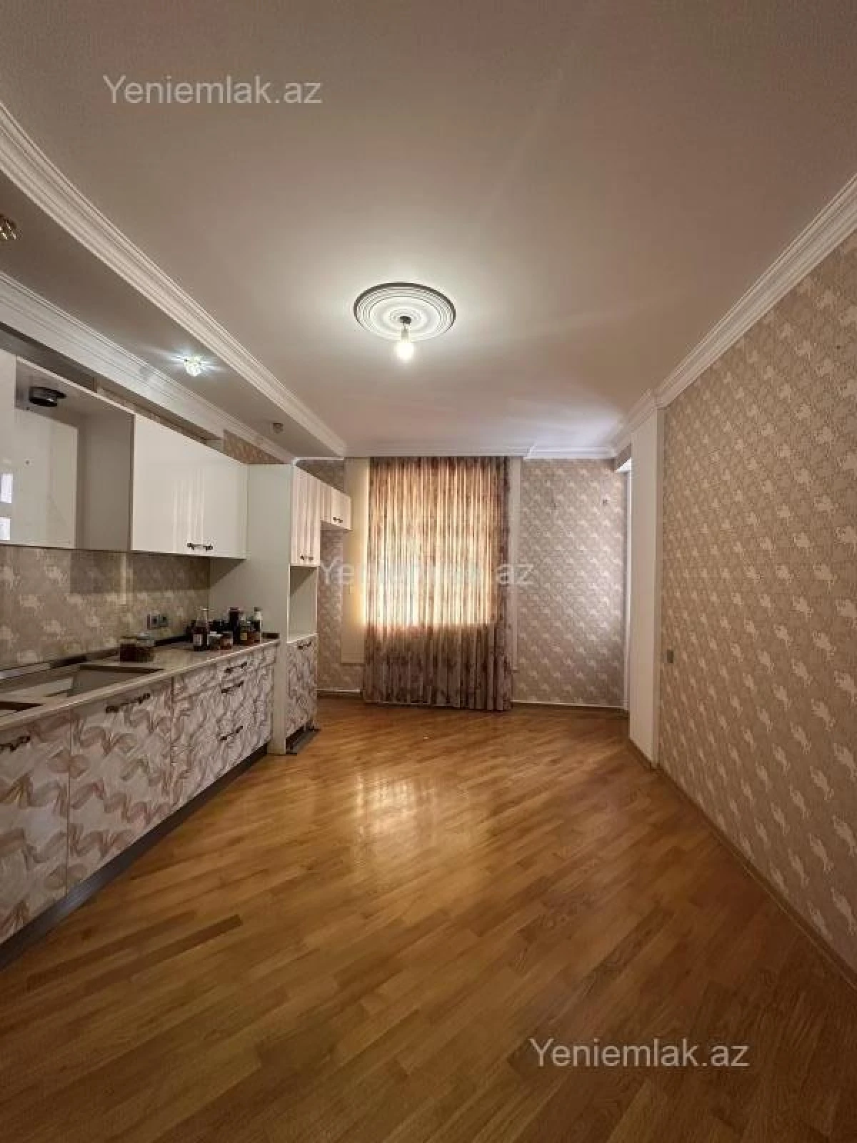 Satılır 3 otaqlı yeni tikili 120 m²