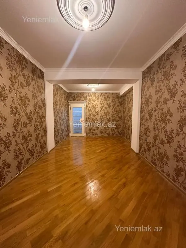Satılır 3 otaqlı yeni tikili 120 m²
