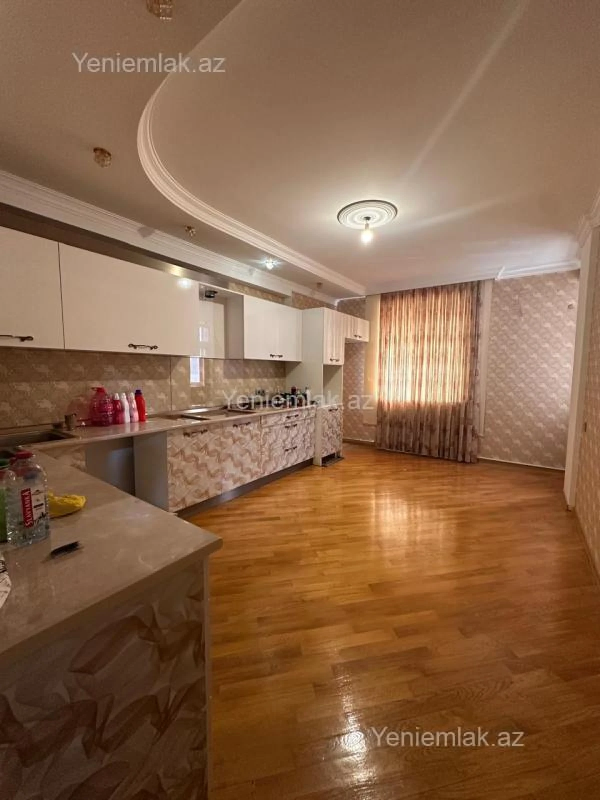 Satılır 3 otaqlı yeni tikili 120 m²