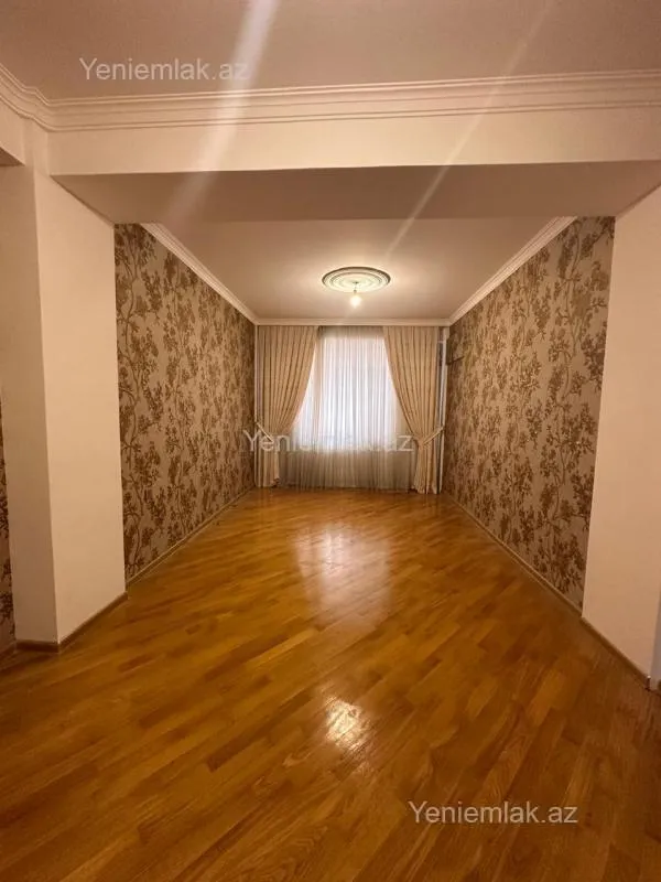 Satılır 3 otaqlı yeni tikili 120 m²