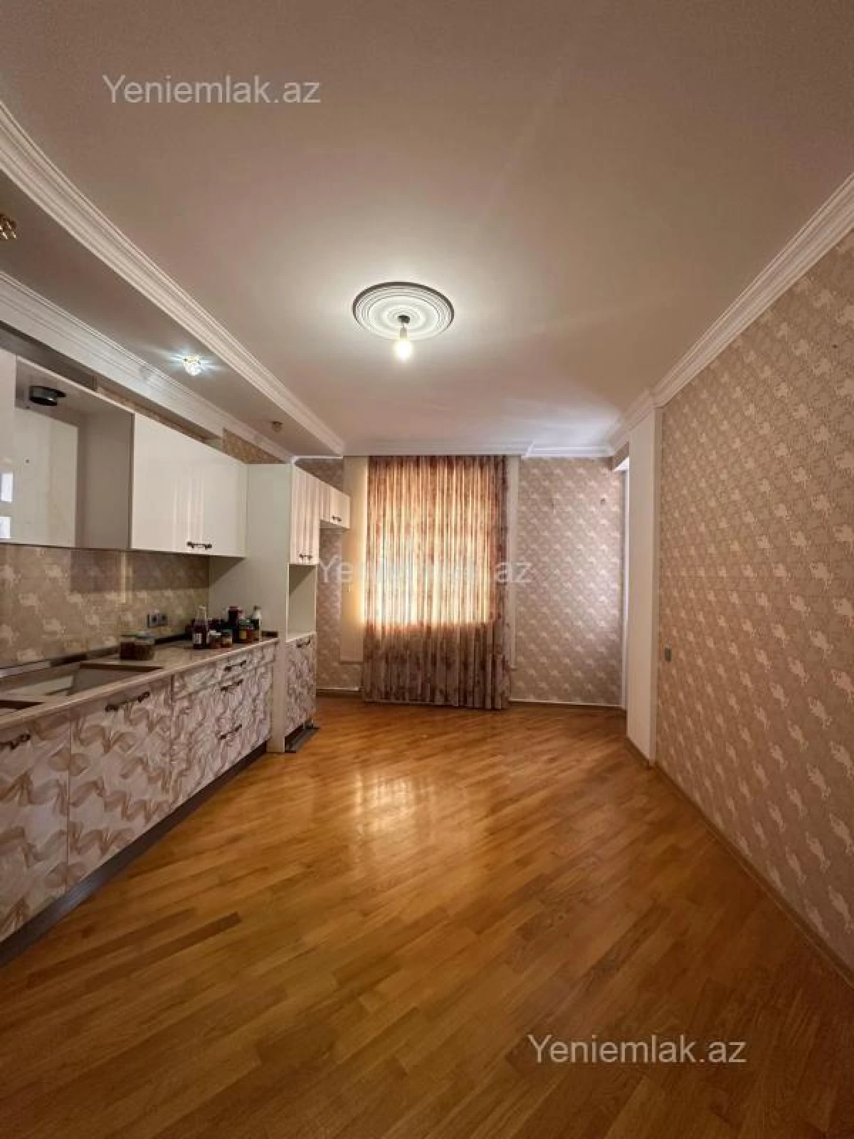 Satılır 3 otaqlı yeni tikili 120 m²