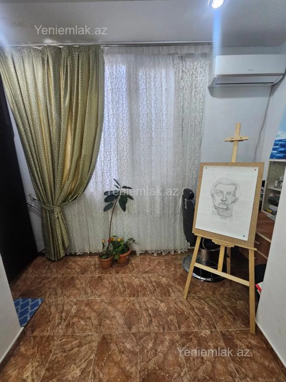 Satılır 2 otaqlı köhnə tikili 65 m²