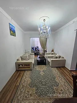 Satılır 2 otaqlı köhnə tikili 65 m²