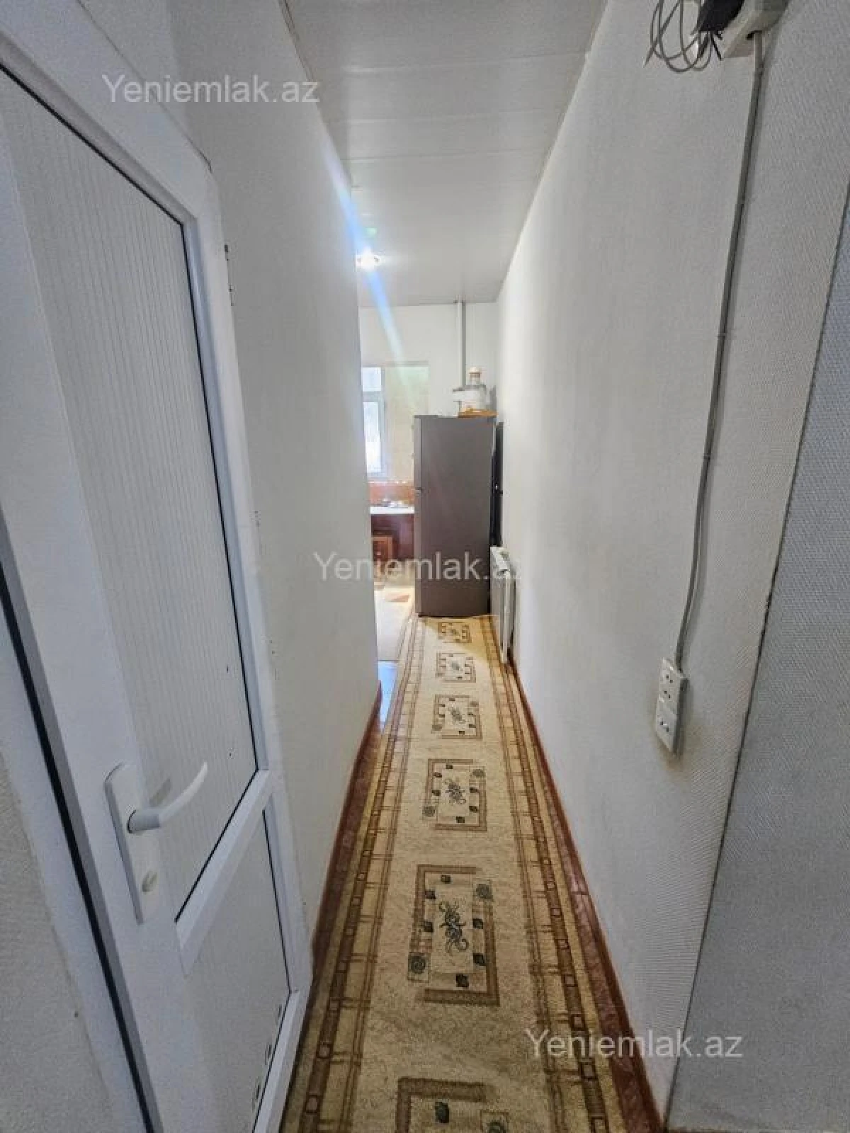 Satılır 2 otaqlı köhnə tikili 65 m²