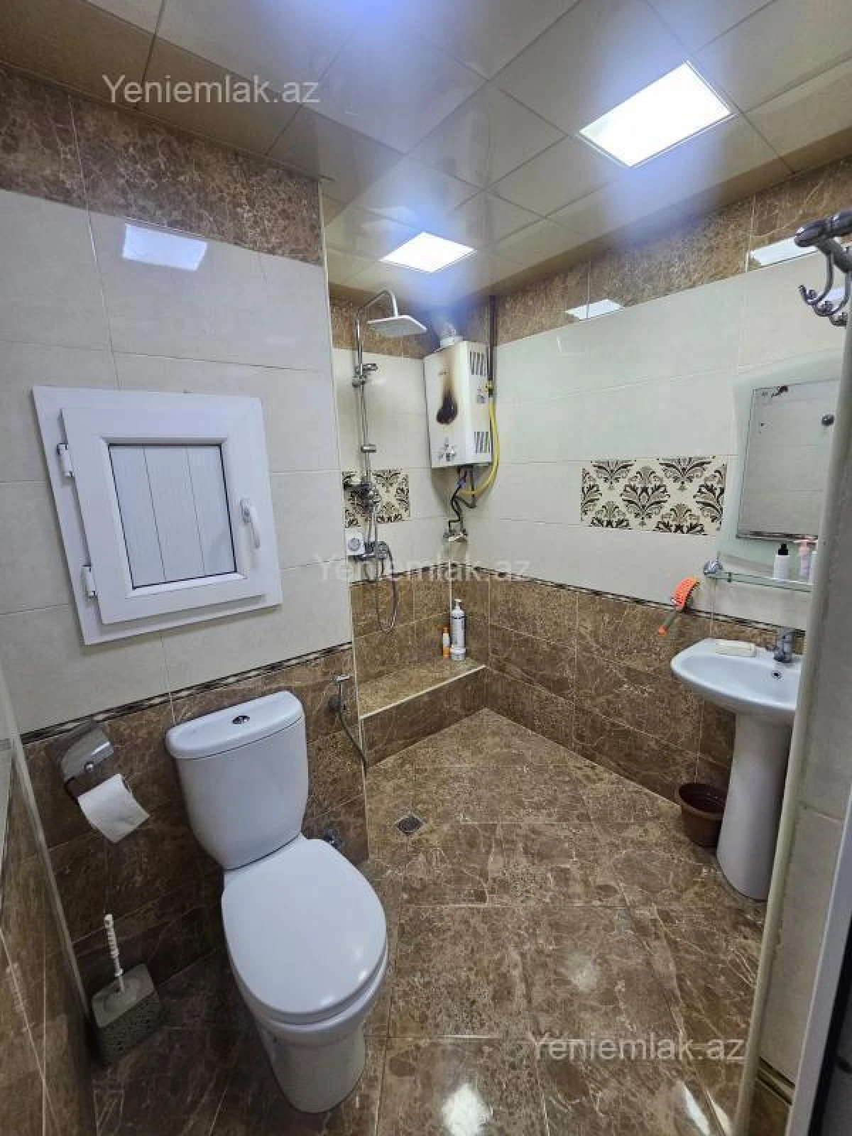 Satılır 2 otaqlı köhnə tikili 65 m²