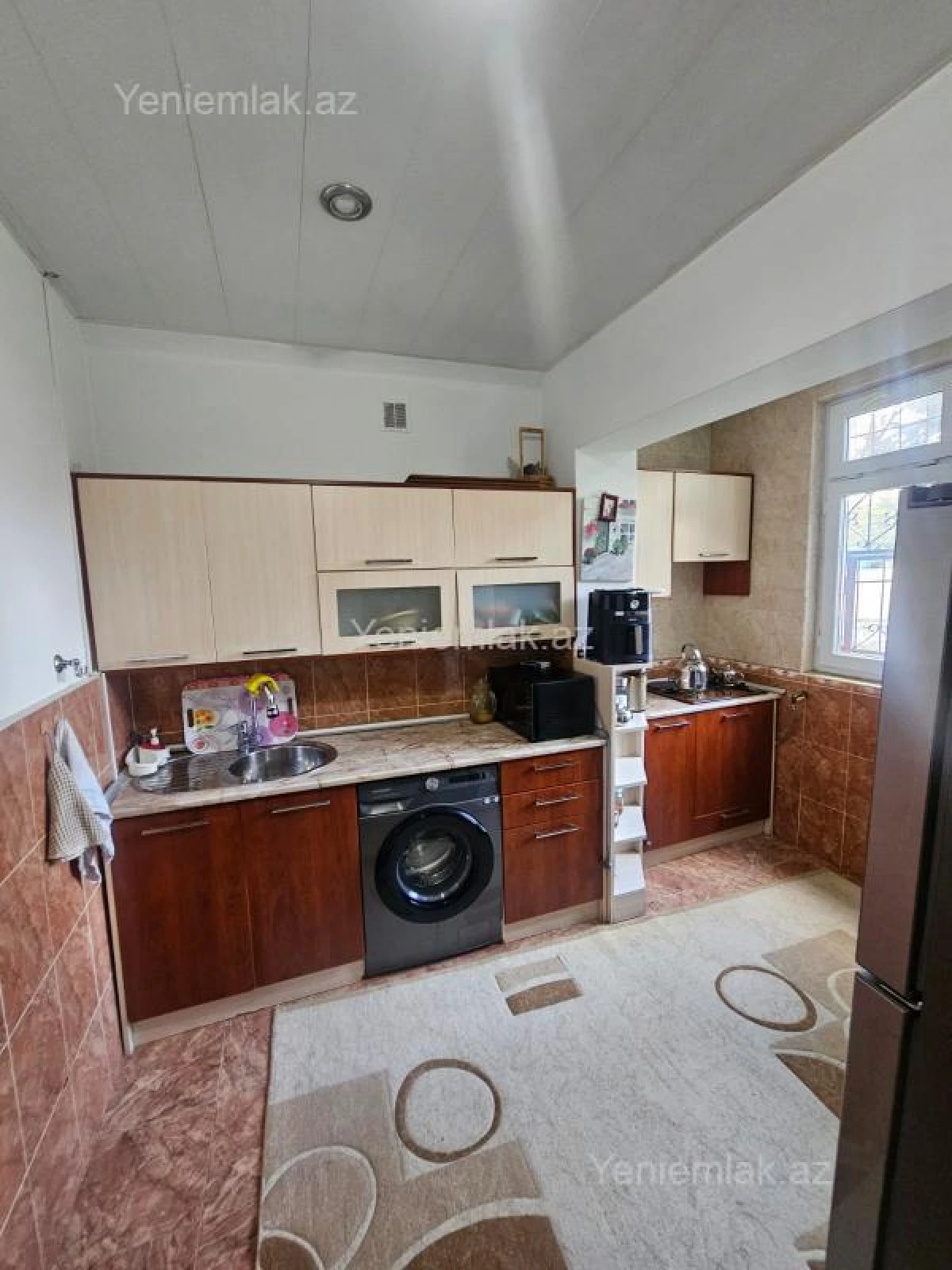 Satılır 2 otaqlı köhnə tikili 65 m²