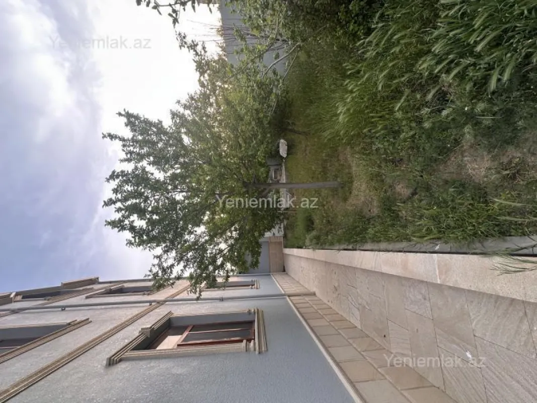 Satılır 6 otaqlı həyət evi 166 m²
