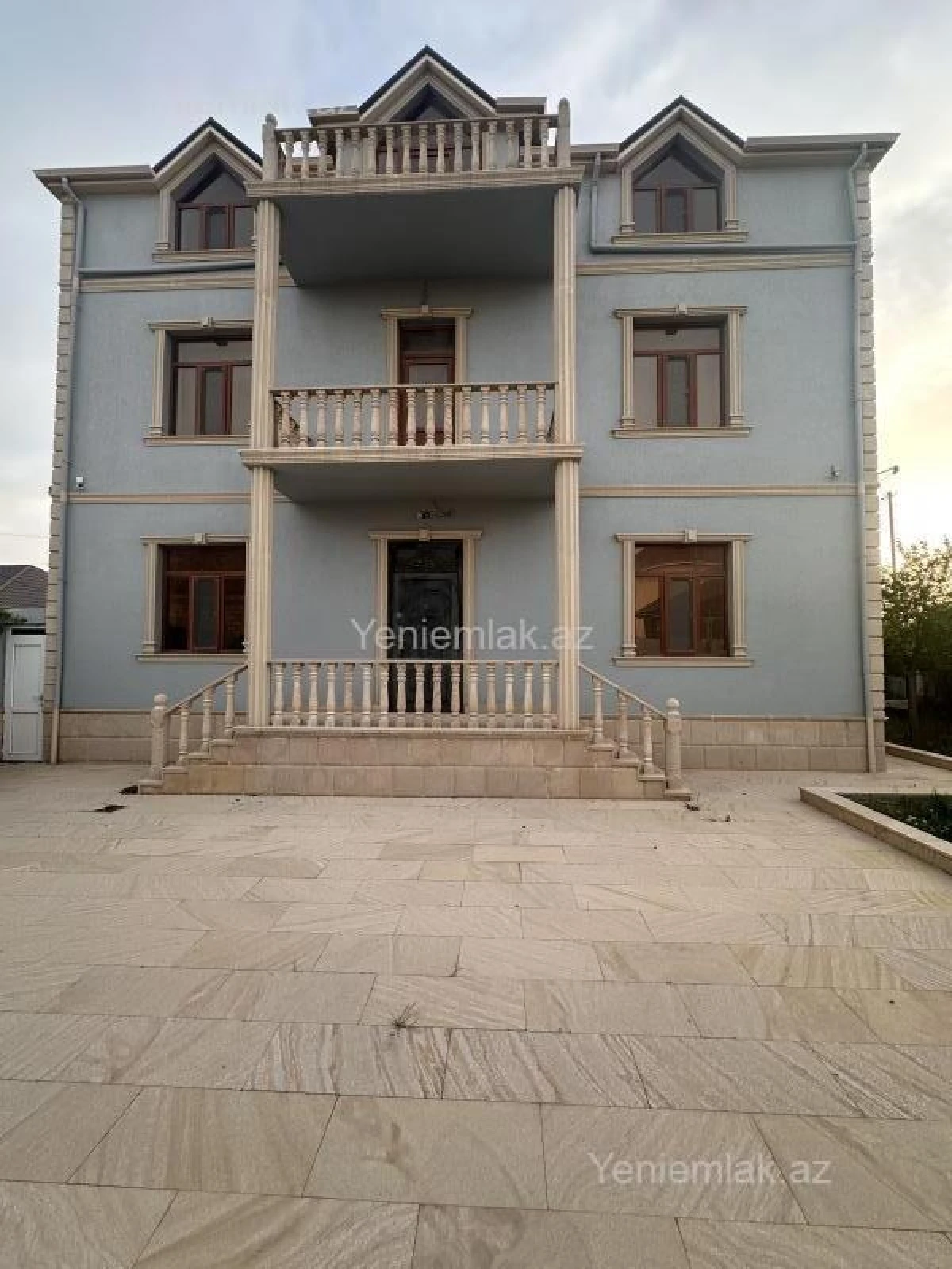 Satılır 6 otaqlı həyət evi 166 m²