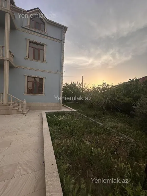 Satılır 6 otaqlı həyət evi 166 m²