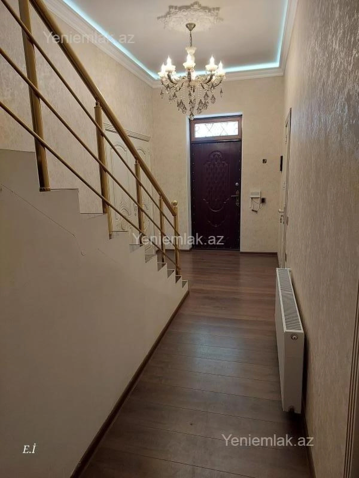 Satılır 4 otaqlı həyət evi 156 m²