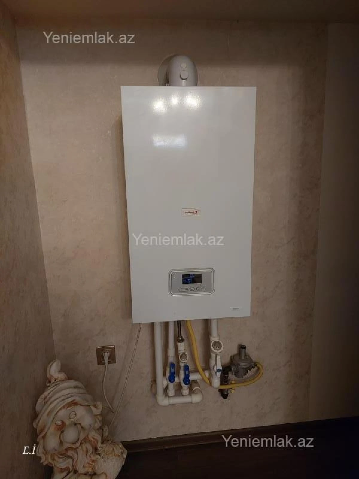 Satılır 4 otaqlı həyət evi 156 m²