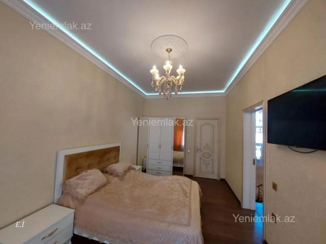 Satılır 4 otaqlı həyət evi 156 m²
