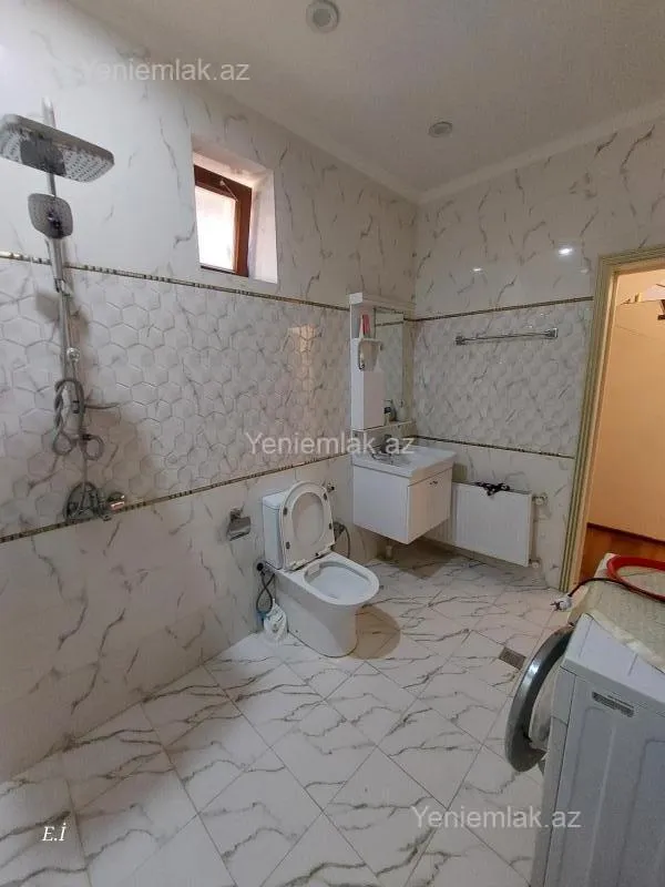 Satılır 4 otaqlı həyət evi 156 m²