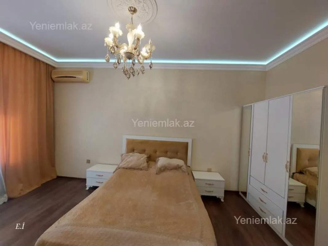 Satılır 4 otaqlı həyət evi 156 m²
