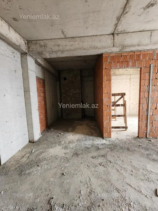 Satılır 2 otaqlı yeni tikili 100 m²