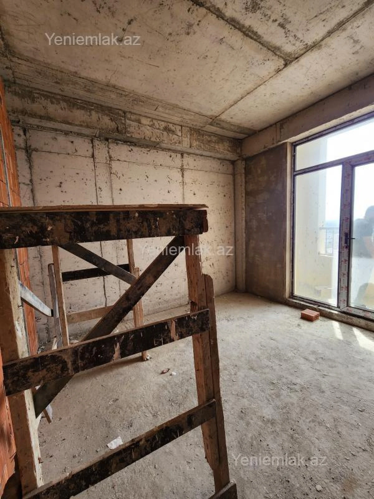 Satılır 2 otaqlı yeni tikili 100 m²