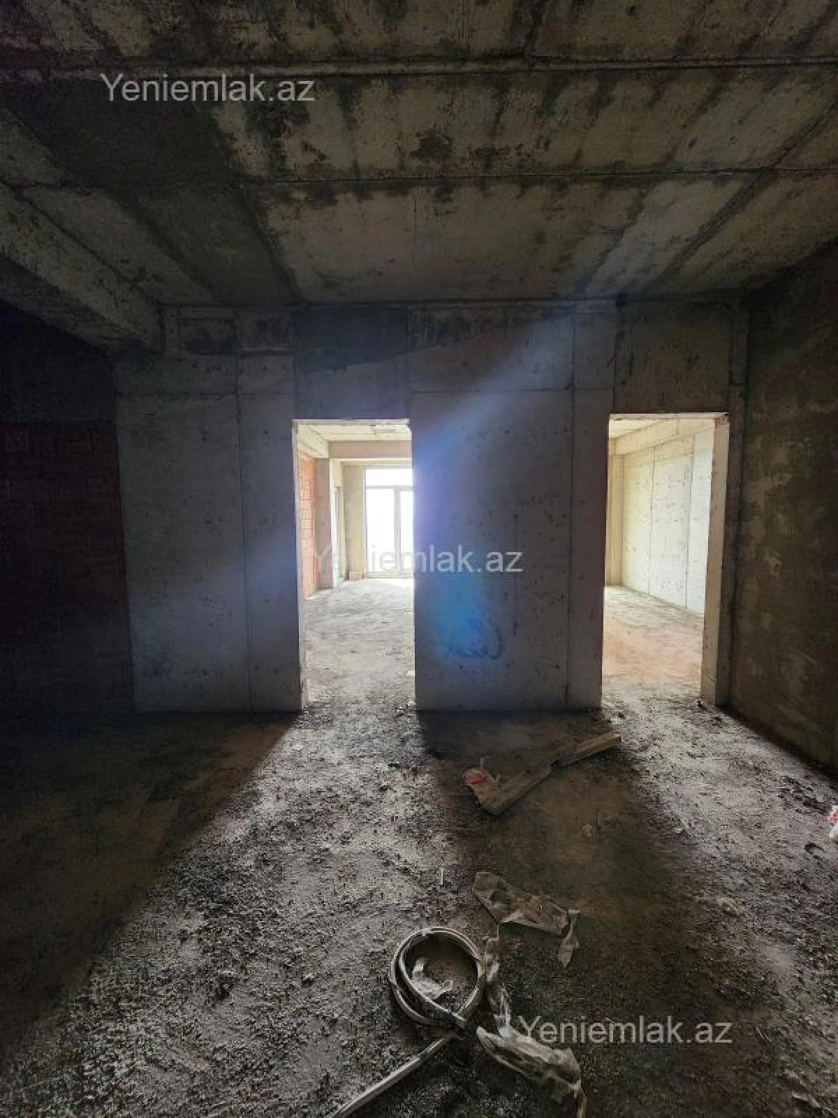 Satılır 2 otaqlı yeni tikili 100 m²