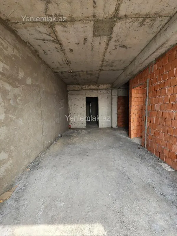 Satılır 2 otaqlı yeni tikili 100 m²