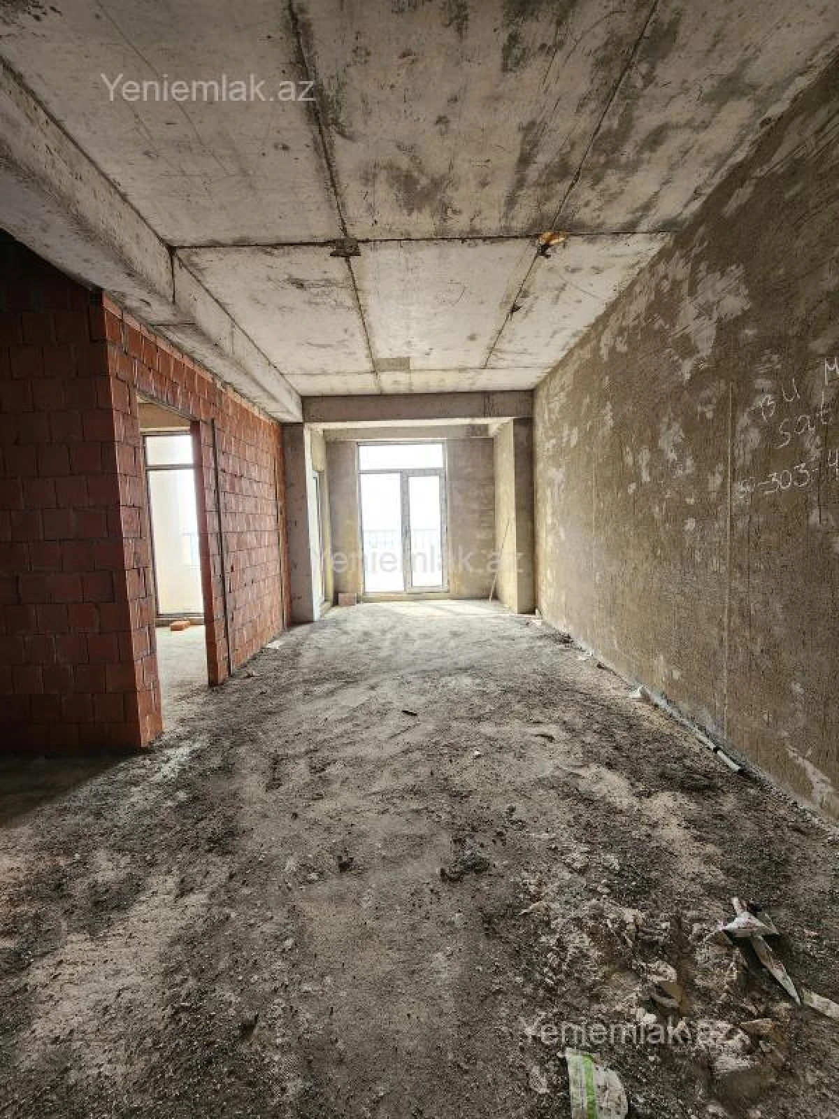 Satılır 2 otaqlı yeni tikili 100 m²