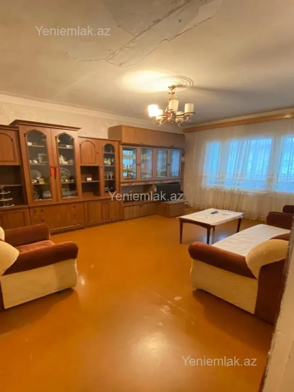 Satılır 3 otaqlı köhnə tikili 65 m²