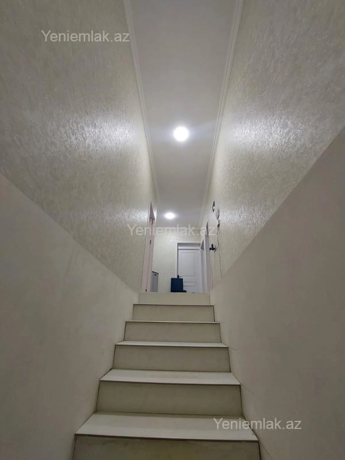 Satılır 3 otaqlı həyət evi 144 m²