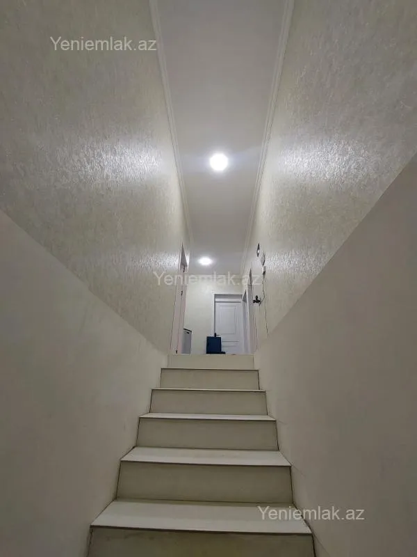 Satılır 3 otaqlı həyət evi 144 m²