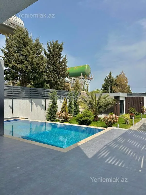 Satılır 5 otaqlı həyət evi 250 m²