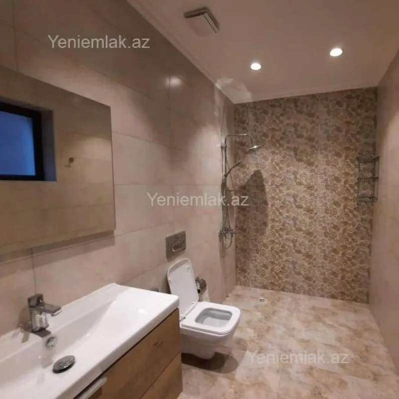 Satılır 4 otaqlı həyət evi 220 m²