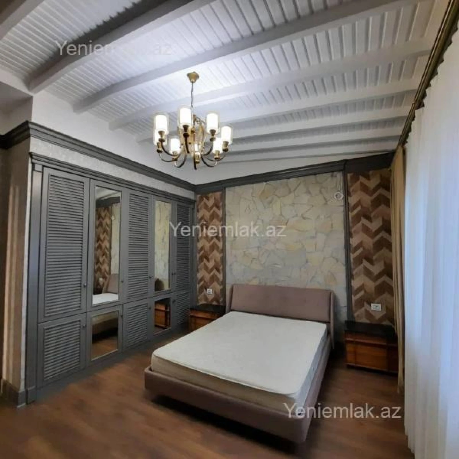 Satılır 4 otaqlı həyət evi 220 m²