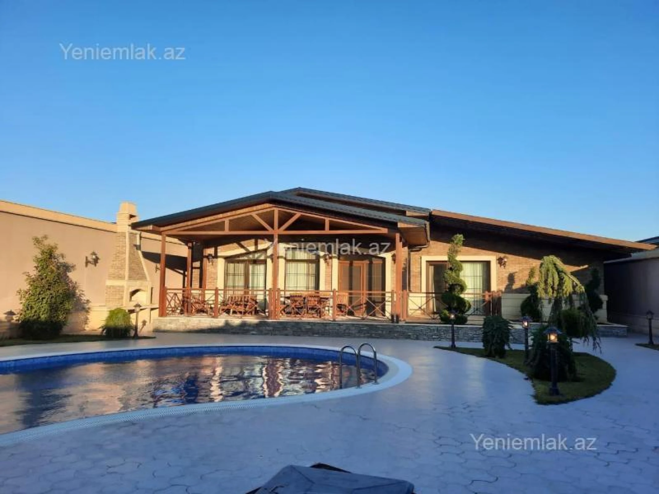 Satılır 4 otaqlı həyət evi 220 m²