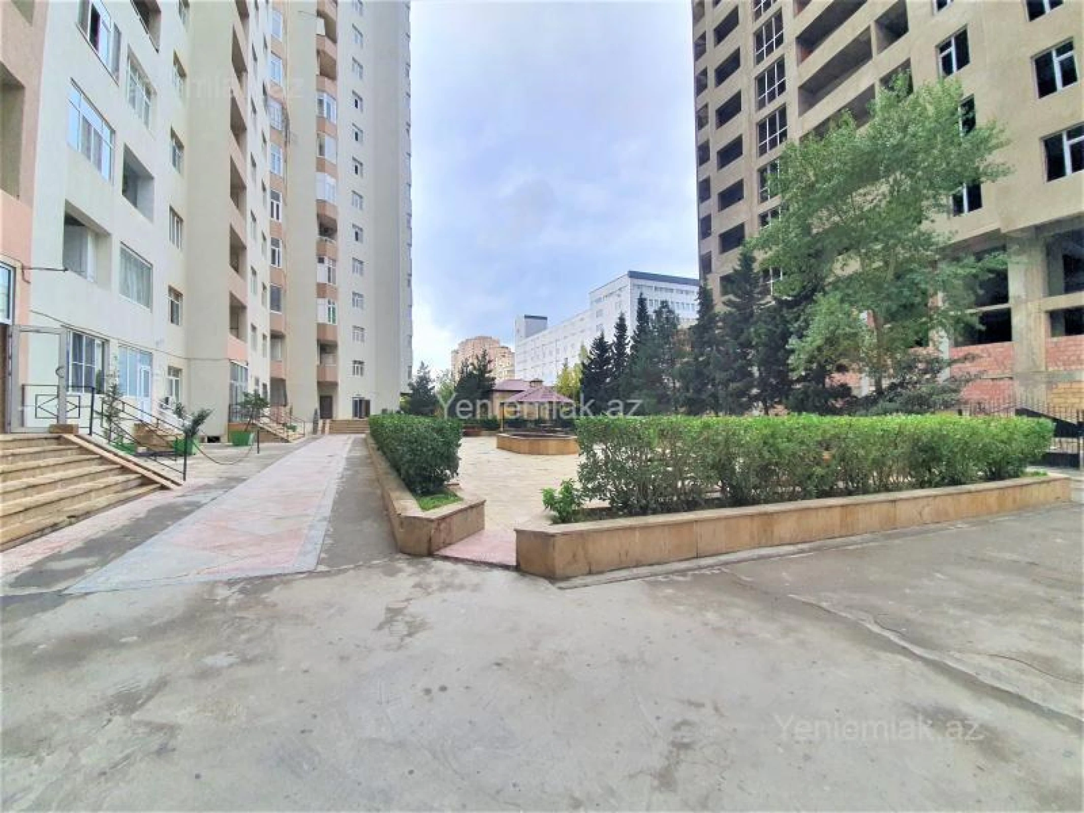Satılır 5 otaqlı yeni tikili 200 m²