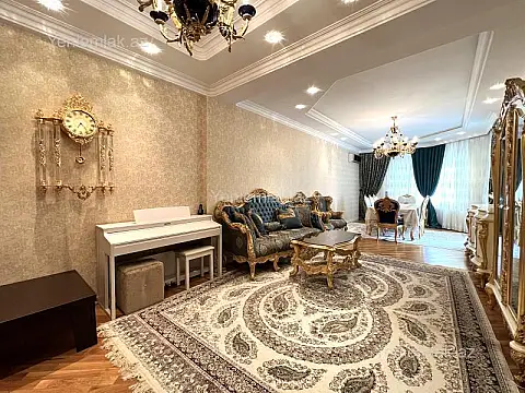 Satılır 5 otaqlı yeni tikili 200 m²