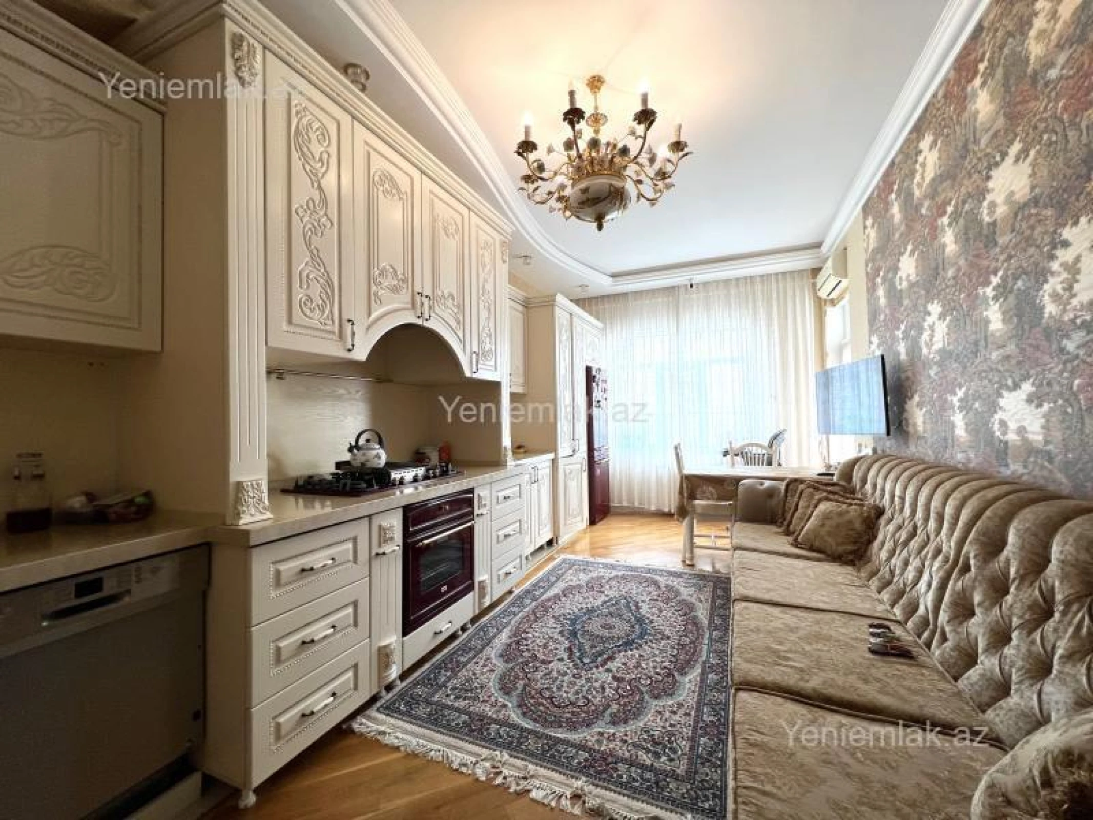 Satılır 5 otaqlı yeni tikili 200 m²